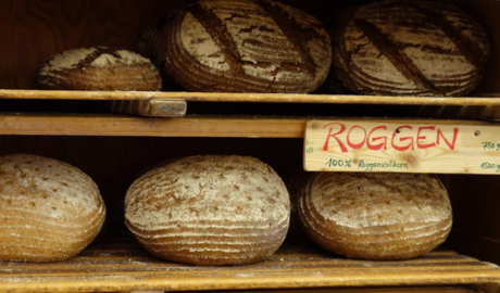 Brotgarten Brotregal
